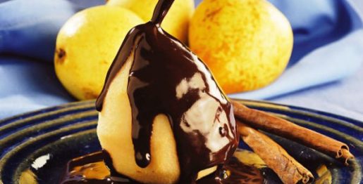 Pêras com Molho de Chocolate
