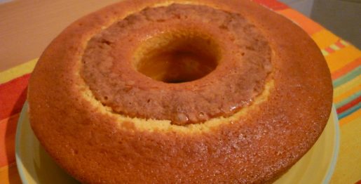 Receita de Bolo de Iogurte - Receitas da Tia Céu