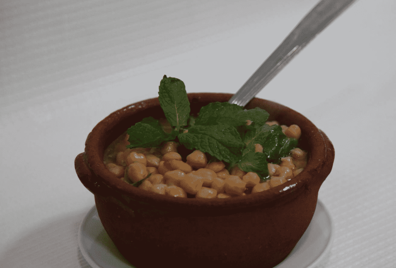 Cozido de Grão com Vagens à alentejana
