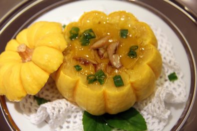 Aveludado de Abóbora com Creme de Iogurte e Cogumelos