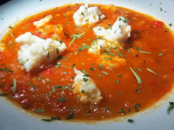 Sopa de Peixe com Tomate e Côco