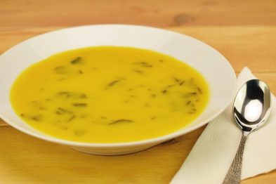 Sopa de Agrião com Queijo Fresco