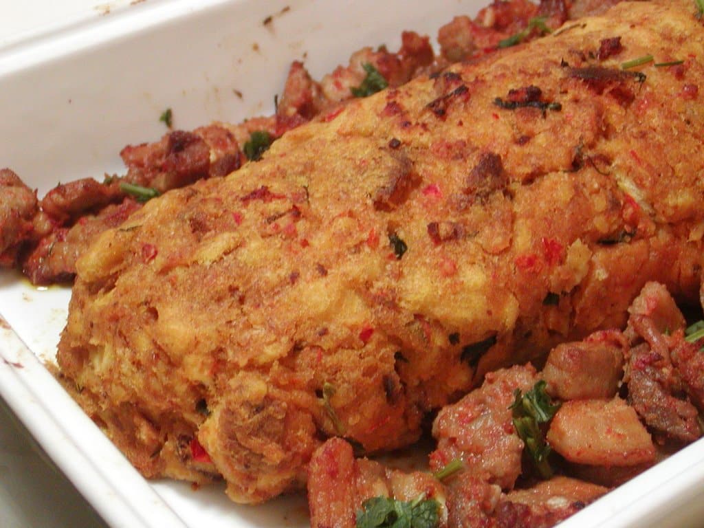 Entrecosto frito com Migas de tomate