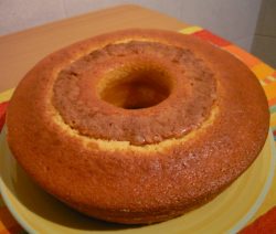 Receita de Bolo de Iogurte - Receitas da Tia Céu