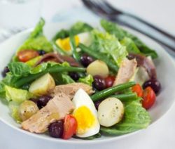 Salada Niçoise - Receitas da Tia Céu