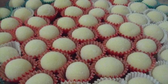 Brigadeiro de Chocolate Branco - Receitas da Tia Céu